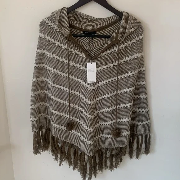 BCBG MAX AZRIA OLIVE GREEN CREAM GOLD METALLIC STRIPE HOOD FRINGE PONCHO SZ S/M - Picture 1 of 10